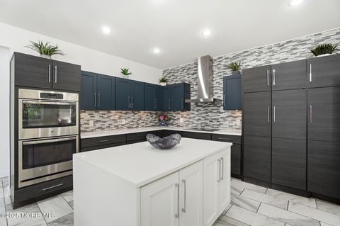 Tiny photo for 26077 Seminary Road, Perrysburg, OH 43551 (MLS # 10000502)