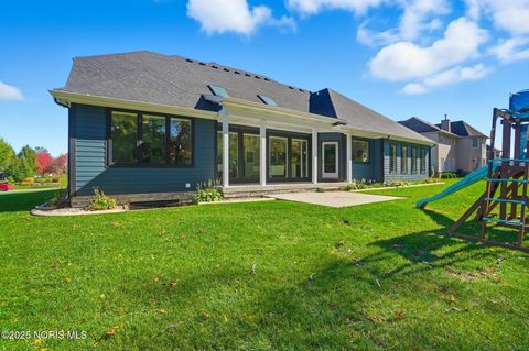 Tiny photo for 26077 Seminary Road, Perrysburg, OH 43551 (MLS # 10000502)