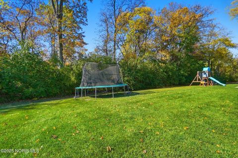 Tiny photo for 26077 Seminary Road, Perrysburg, OH 43551 (MLS # 10000502)
