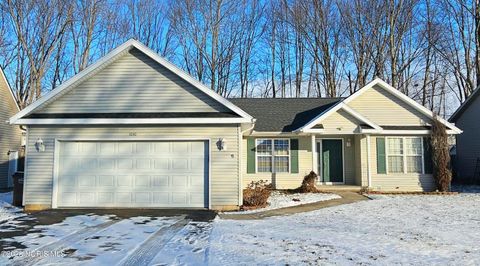 Photo of 1030 Sheridan Avenue, Findlay, OH 45840 (MLS # 10003510)