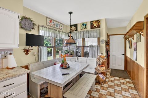 Tiny photo for 4500 Woodville Road, Northwood, OH 43619 (MLS # 10007530)