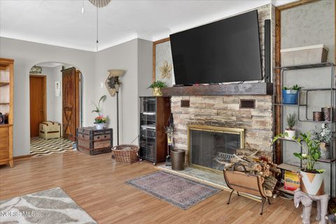 Tiny photo for 4500 Woodville Road, Northwood, OH 43619 (MLS # 10007530)
