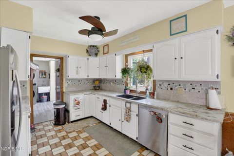 Tiny photo for 4500 Woodville Road, Northwood, OH 43619 (MLS # 10007530)