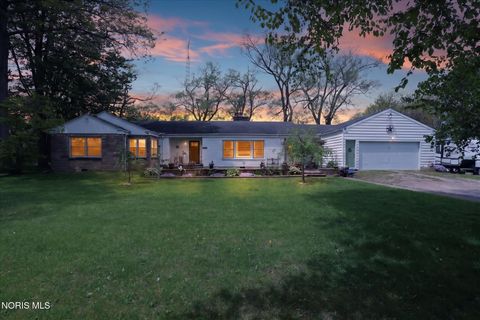 Photo of 4500 Woodville Road, Northwood, OH 43619 (MLS # 10007530)