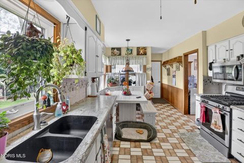 Tiny photo for 4500 Woodville Road, Northwood, OH 43619 (MLS # 10007530)
