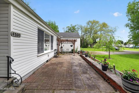Tiny photo for 4500 Woodville Road, Northwood, OH 43619 (MLS # 10007530)
