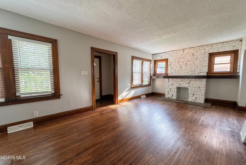 Tiny photo for 2526 Portsmouth Avenue, Toledo, OH 43613 (MLS # 10008638)