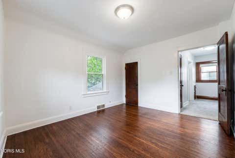 Tiny photo for 2526 Portsmouth Avenue, Toledo, OH 43613 (MLS # 10008638)