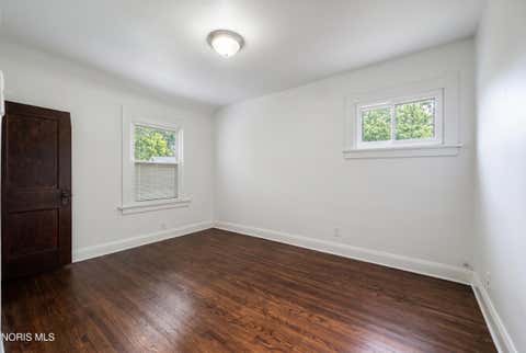 Tiny photo for 2526 Portsmouth Avenue, Toledo, OH 43613 (MLS # 10008638)