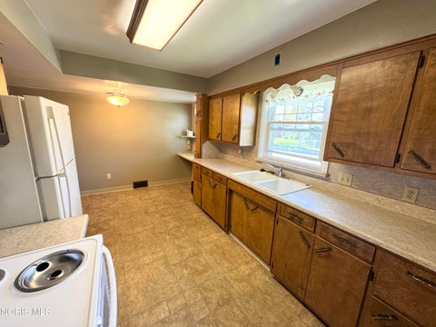 Tiny photo for 136 N Thomas Street, Ottawa, OH 45875 (MLS # 10014339)
