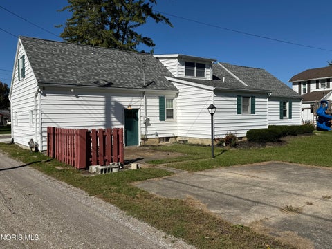 Tiny photo for 136 N Thomas Street, Ottawa, OH 45875 (MLS # 10014339)