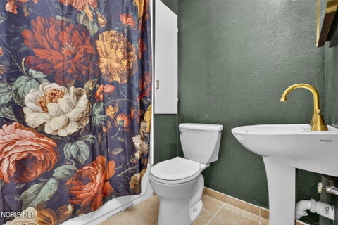 Tiny photo for 1731 Talbot Street, Toledo, OH 43613 (MLS # 10010969)