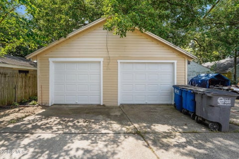 Tiny photo for 1731 Talbot Street, Toledo, OH 43613 (MLS # 10010969)