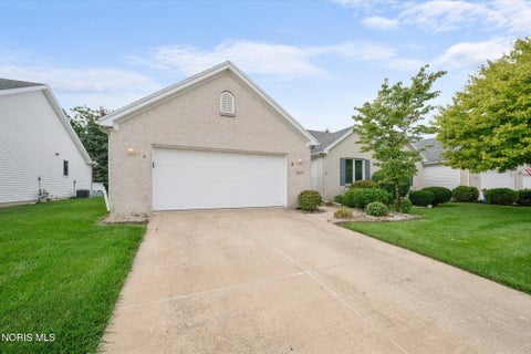 Tiny photo for 4337 S Watercrest Drive, Toledo, OH 43614 (MLS # 10012960)