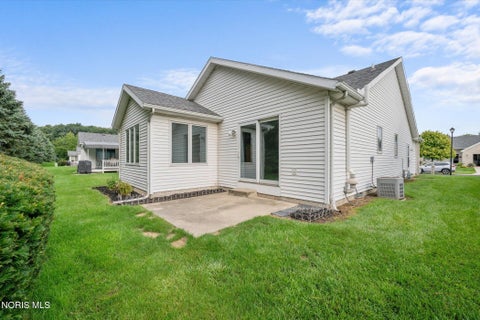 Tiny photo for 4337 S Watercrest Drive, Toledo, OH 43614 (MLS # 10012960)