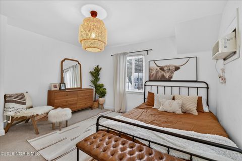 Tiny photo for 2644 Goddard Road, Toledo, OH 43606 (MLS # 10003740)