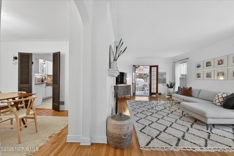 Tiny photo for 2644 Goddard Road, Toledo, OH 43606 (MLS # 10003740)