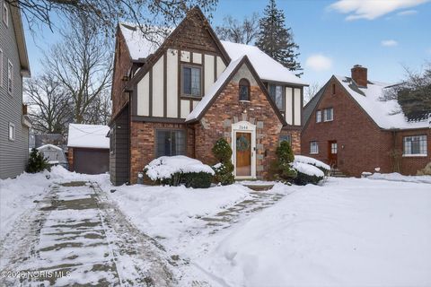 Tiny photo for 2644 Goddard Road, Toledo, OH 43606 (MLS # 10003740)