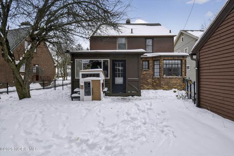 Tiny photo for 2644 Goddard Road, Toledo, OH 43606 (MLS # 10003740)
