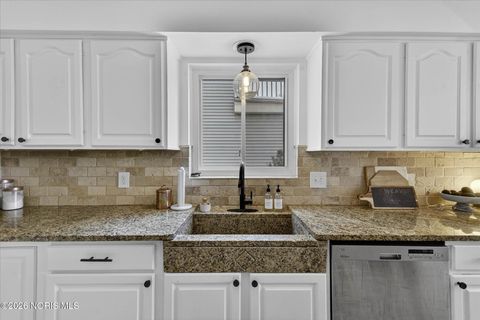 Tiny photo for 2644 Goddard Road, Toledo, OH 43606 (MLS # 10003740)