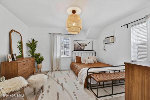 Tiny photo for 2644 Goddard Road, Toledo, OH 43606 (MLS # 10003740)