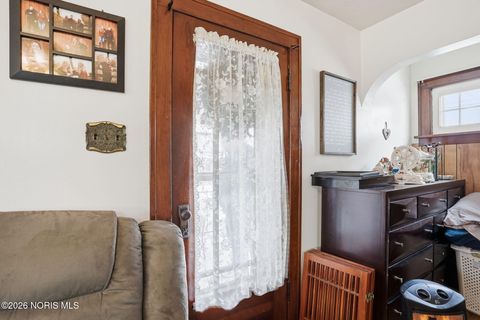 Tiny photo for 516 S Union Street, Fostoria, OH 44830 (MLS # 10002747)