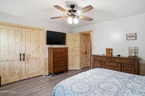 Tiny photo for 1724 Queenswood Drive #9, Findlay, OH 45840 (MLS # 10007621)