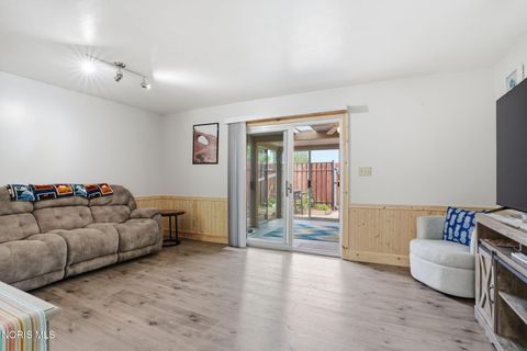 Tiny photo for 1724 Queenswood Drive #9, Findlay, OH 45840 (MLS # 10007621)