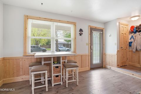 Tiny photo for 1724 Queenswood Drive #9, Findlay, OH 45840 (MLS # 10007621)