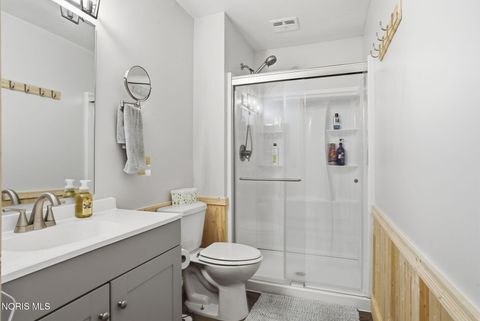 Tiny photo for 1724 Queenswood Drive #9, Findlay, OH 45840 (MLS # 10007621)