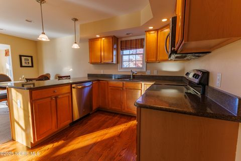 Tiny photo for 10979 S Lakes Drive, Perrysburg, OH 43551 (MLS # 10001615)