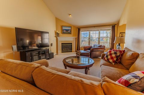 Tiny photo for 10979 S Lakes Drive, Perrysburg, OH 43551 (MLS # 10001615)