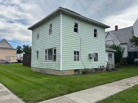 Tiny photo for 302 E Lawrence Street, Montpelier, OH 43543 (MLS # 10013956)