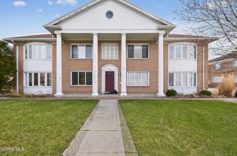 Tiny photo for 2130 Richards Road #2, Ottawa Hills, OH 43606 (MLS # 10005484)