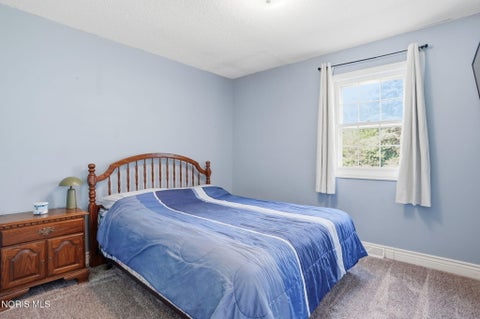Tiny photo for 15488 Green Road, Bowling Green, OH 43402 (MLS # 10008591)