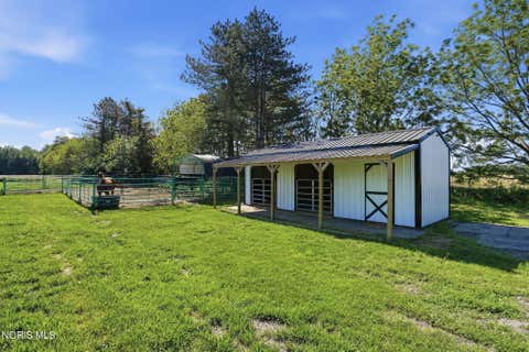 Tiny photo for 15488 Green Road, Bowling Green, OH 43402 (MLS # 10008591)