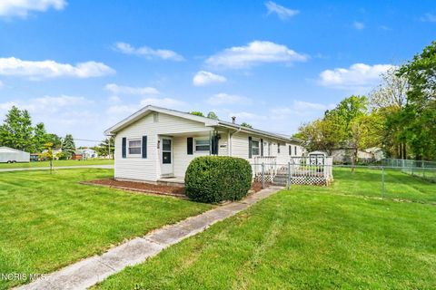Tiny photo for 20750 Taylor Street, Weston, OH 43569 (MLS # 10007338)