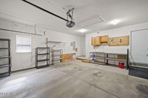 Tiny photo for 7372 Harbour Light Court, Maumee, OH 43537 (MLS # 10006447)