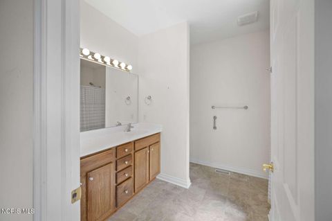 Tiny photo for 7372 Harbour Light Court, Maumee, OH 43537 (MLS # 10006447)