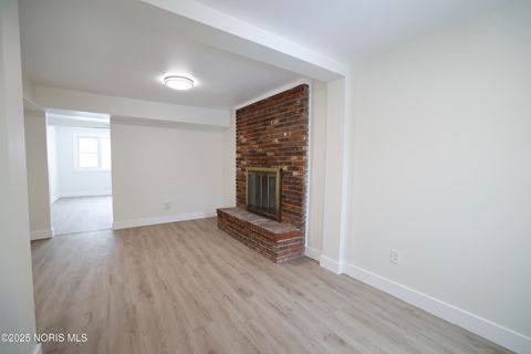 Tiny photo for 2227 Rood Street, Toledo, OH 43613 (MLS # 10002232)