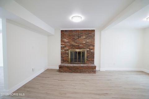 Tiny photo for 2227 Rood Street, Toledo, OH 43613 (MLS # 10002232)