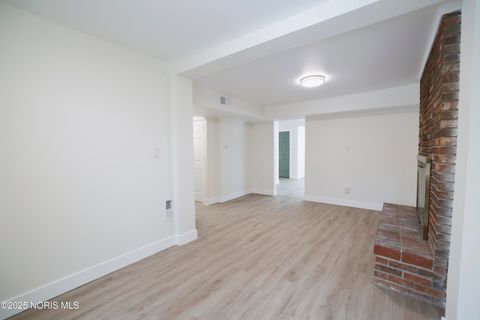 Tiny photo for 2227 Rood Street, Toledo, OH 43613 (MLS # 10002232)