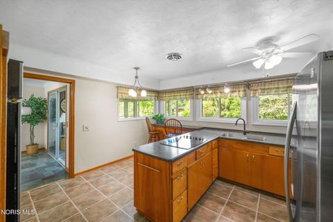 Tiny photo for 1820 Reva Drive, Northwood, OH 43619 (MLS # 10008043)