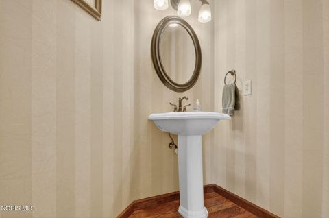 Tiny photo for 4819 Whitebirch Court, Sylvania, OH 43560 (MLS # 10006226)