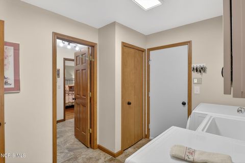 Tiny photo for 4819 Whitebirch Court, Sylvania, OH 43560 (MLS # 10006226)