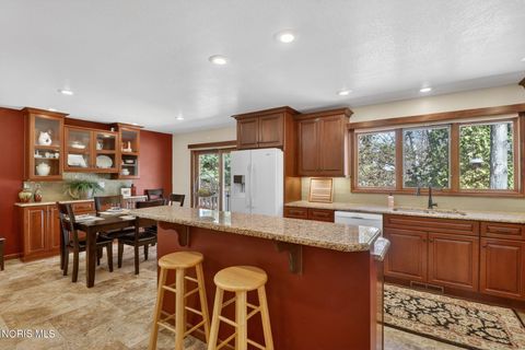 Tiny photo for 4819 Whitebirch Court, Sylvania, OH 43560 (MLS # 10006226)