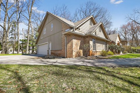 Tiny photo for 4819 Whitebirch Court, Sylvania, OH 43560 (MLS # 10006226)