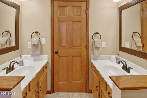 Tiny photo for 4819 Whitebirch Court, Sylvania, OH 43560 (MLS # 10006226)