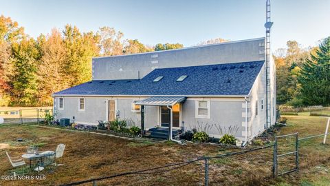 Tiny photo for 344 County Road 2, Liberty Center, OH 43532 (MLS # 10000375)