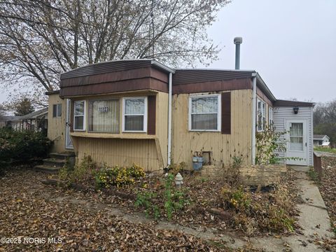 Photo of 11123 W Portage River South Road, Oak Harbor, OH 43449 (MLS # 10001719)